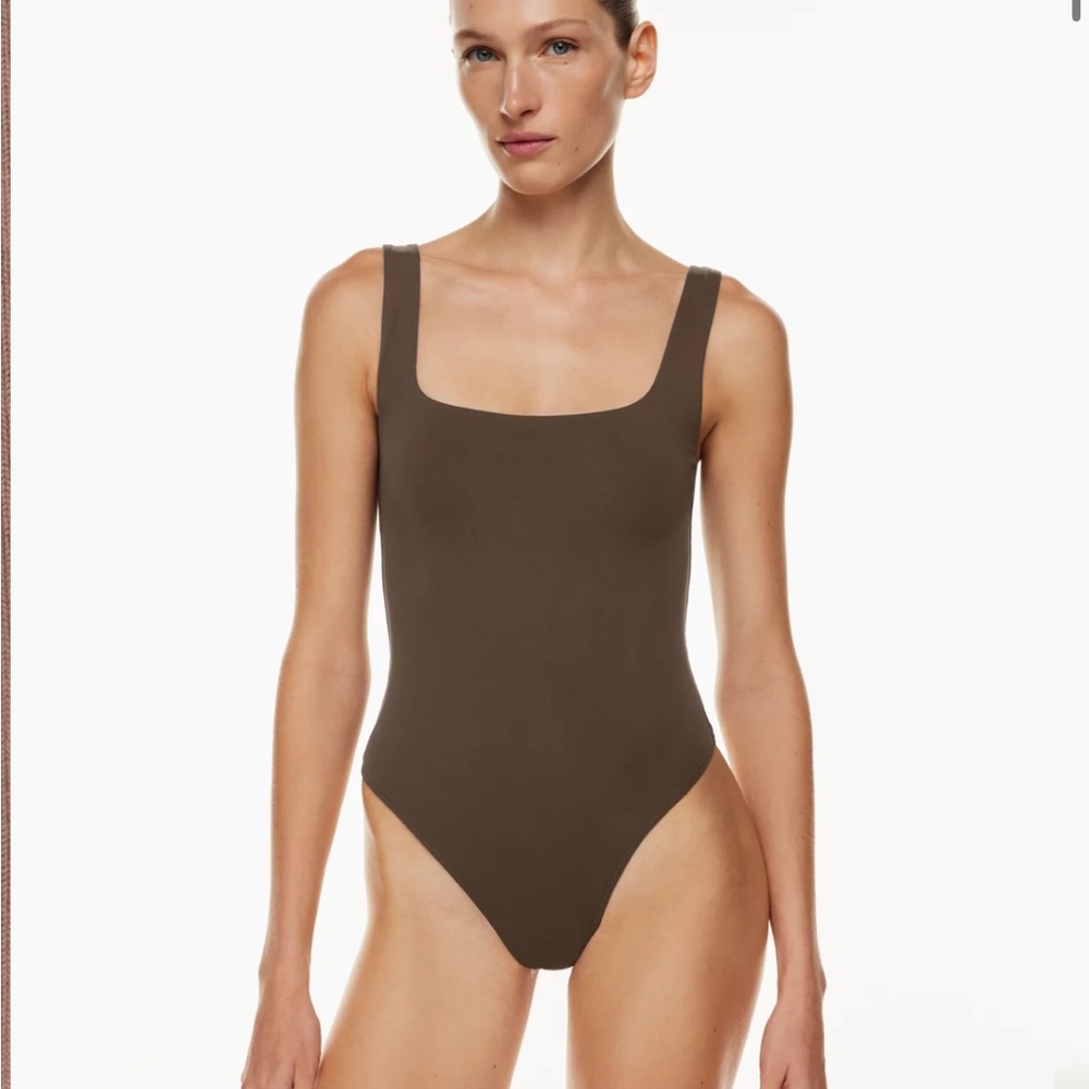 Babaton Contour bodysuit